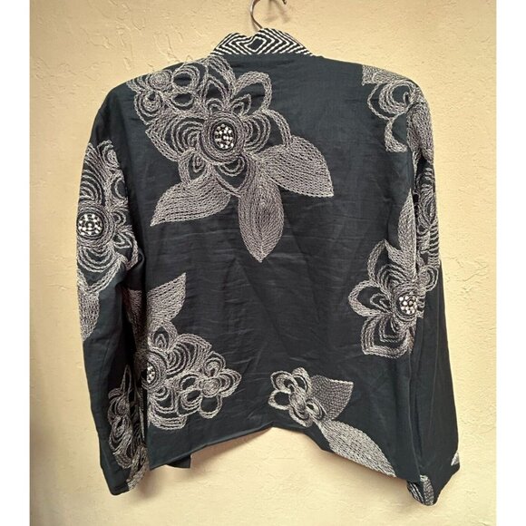 Chico's Women's Blue Embroidered Floral Open Front Blazer Size 2 Long Sleeve - Picture 2 of 8